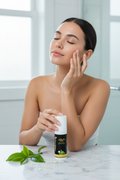 Green Tea Antioxidant Serum Bathroom Model